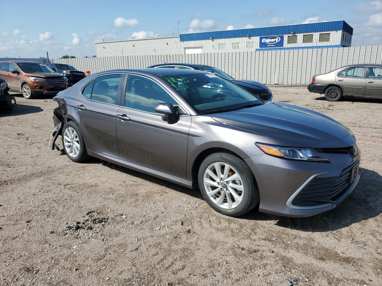2024 Toyota Camry Le - Фото 4