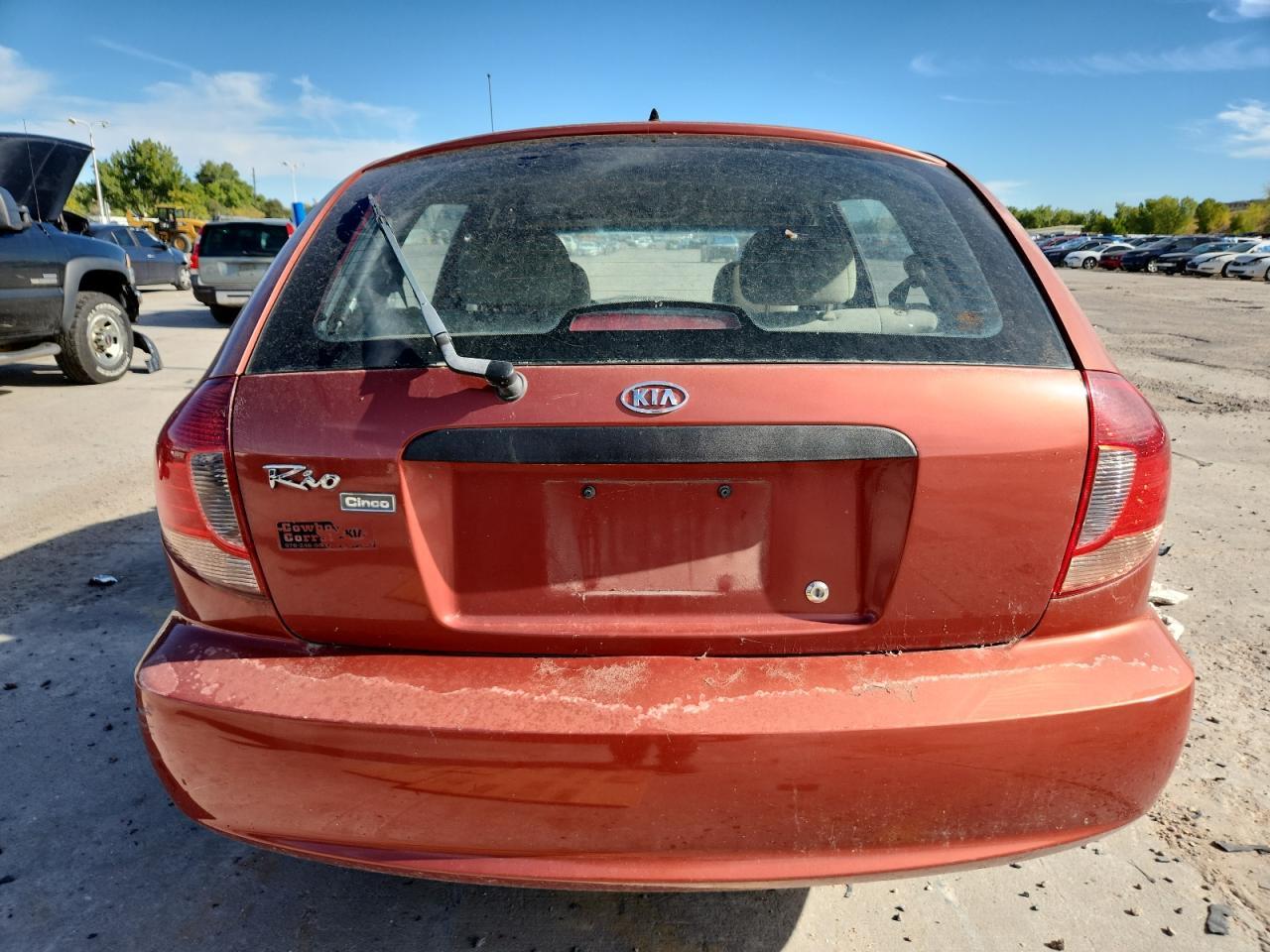 2003 Kia Rio Cinco - Фото 6