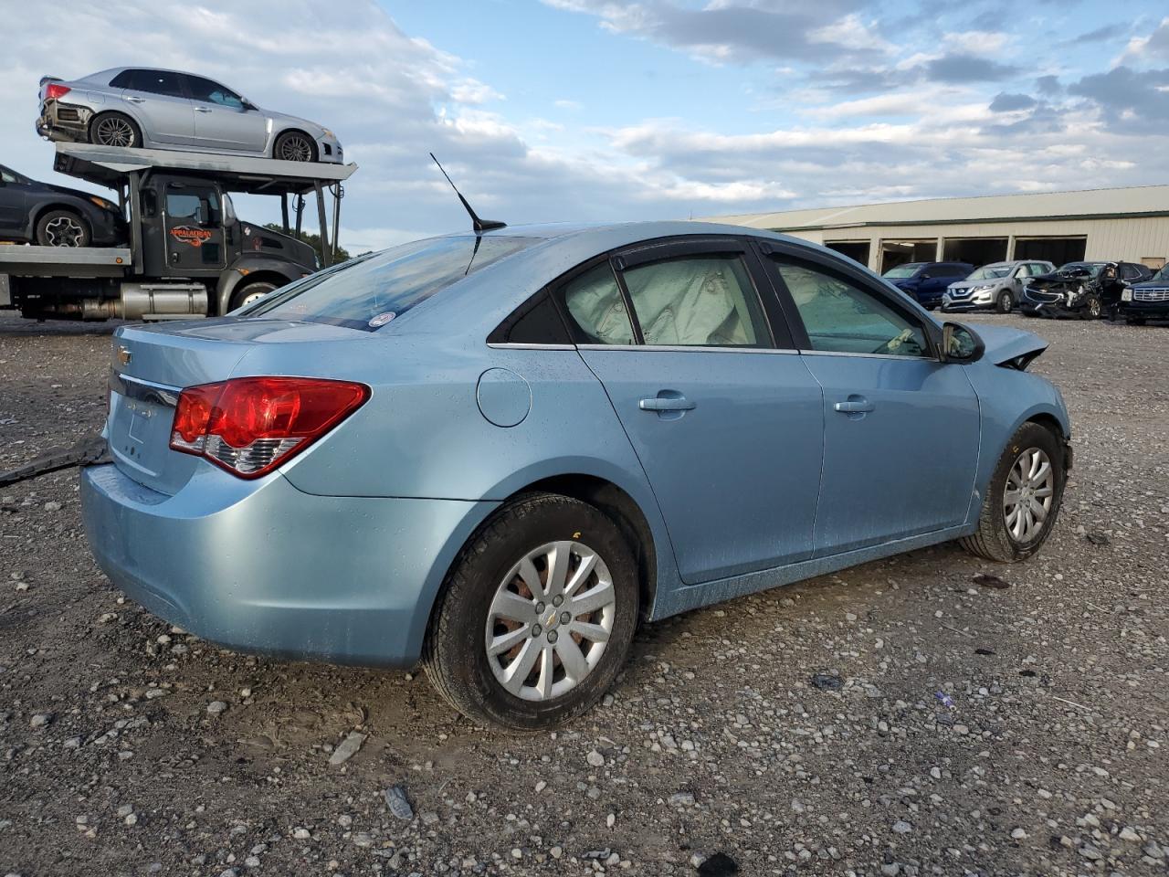 2011 Chevrolet Cruze Ls - Image 3