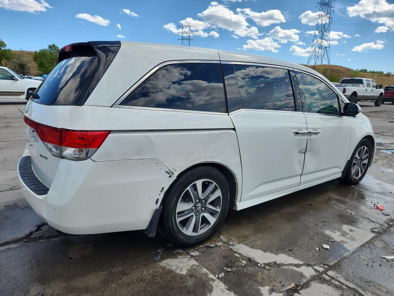 2017 Honda Odyssey Touring - Фото 3