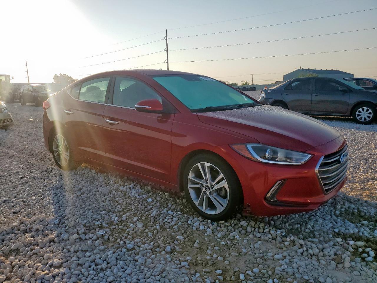 2017 Hyundai Elantra - Фото 4