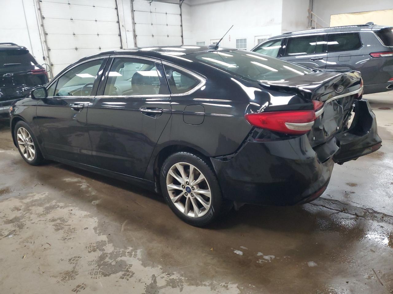 2017 Ford Fusion Se - Image 2