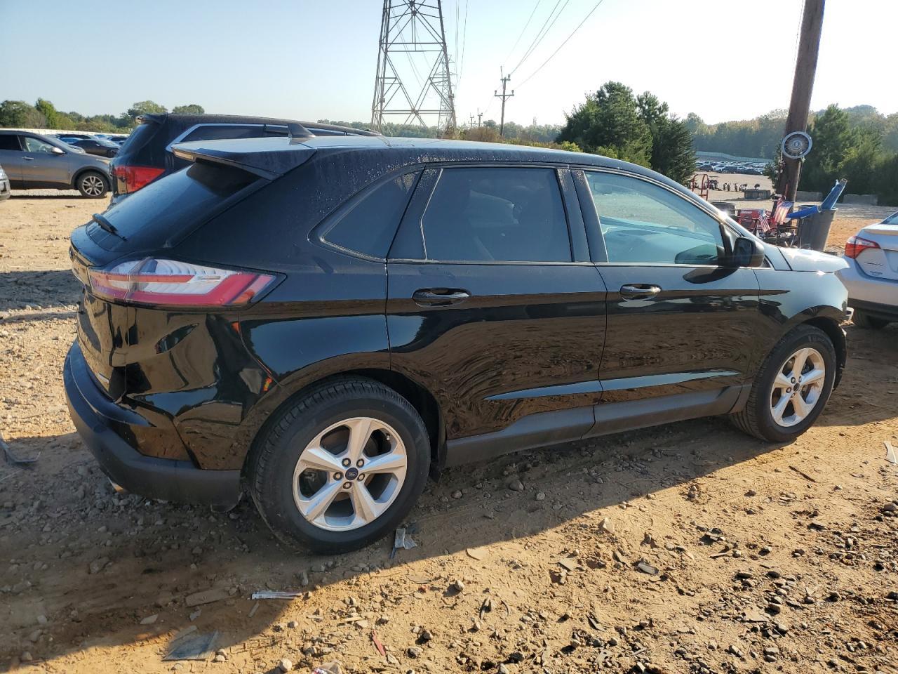2020 Ford Edge Se - Фото 3