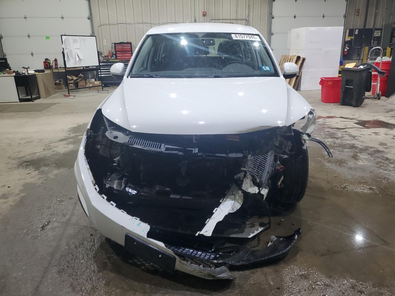 2017 Volkswagen Tiguan S - Фото 5