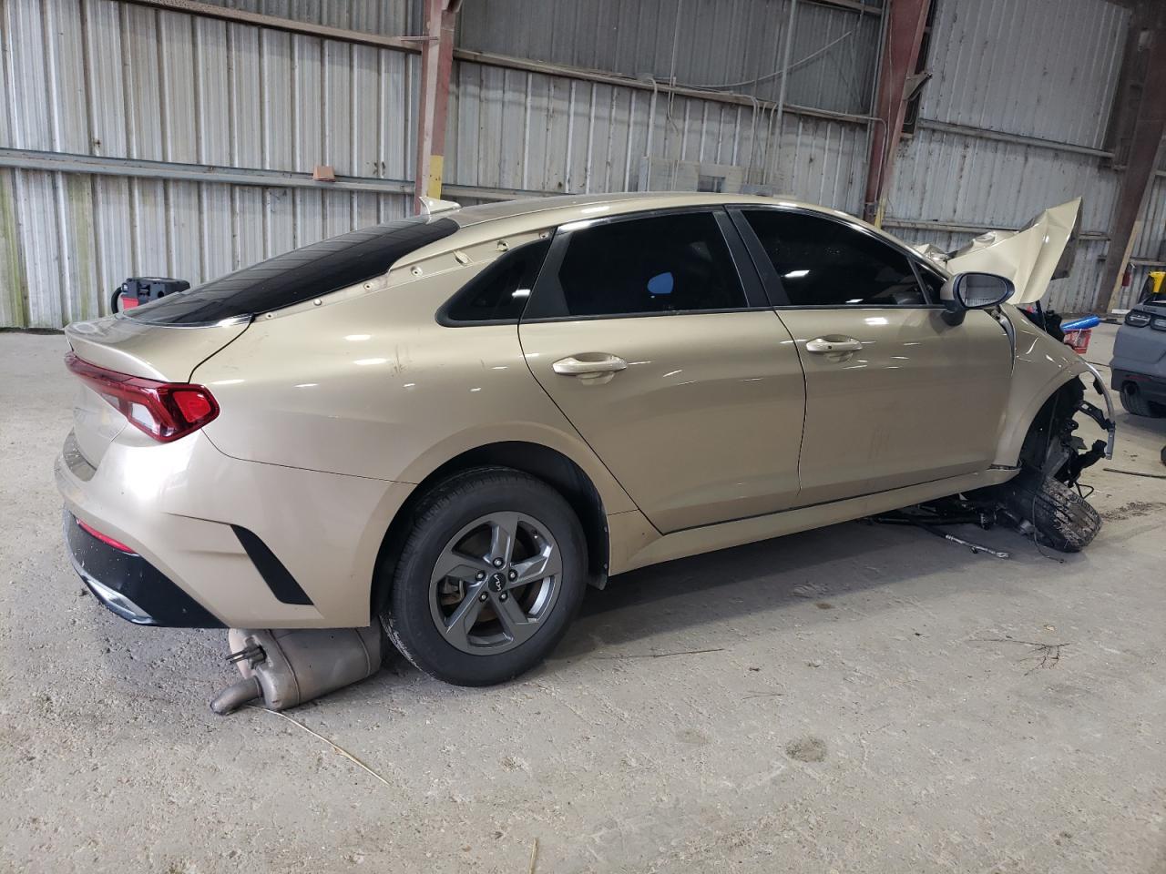 2022 Kia K5 Lxs - Image 3