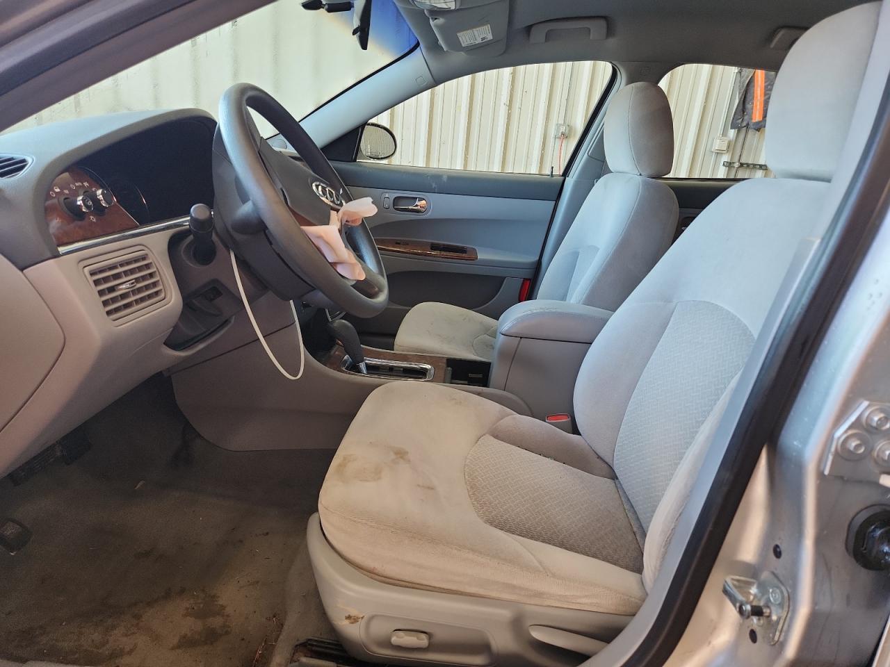 2006 Buick Lacrosse Cx - Image 7