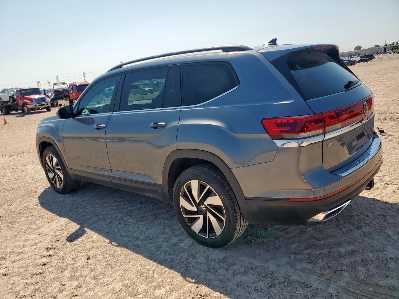 2024 Volkswagen Atlas Se - Фото 2