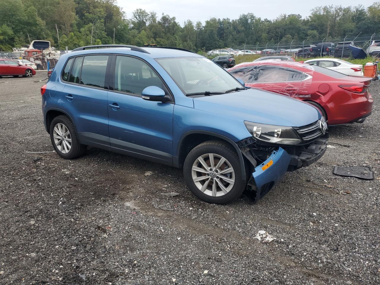 2018 Volkswagen Tiguan Limited - Фото 4