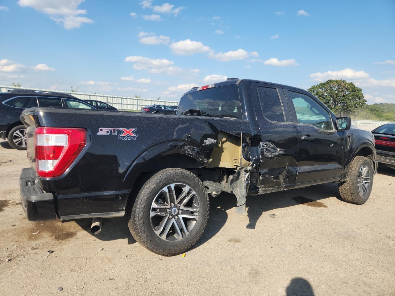 2023 Ford F150 Super Cab - Image 3