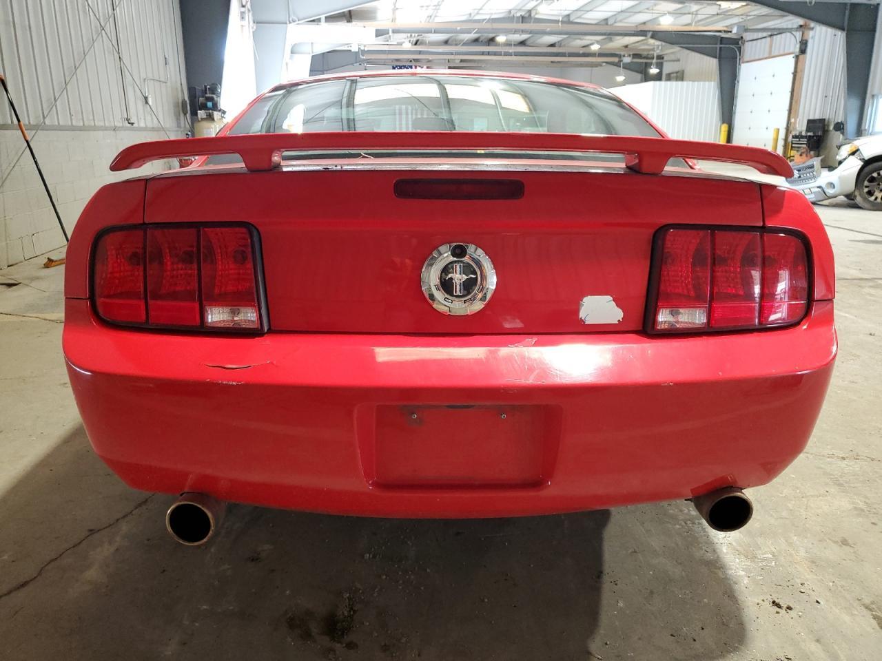 2009 Ford Mustang - Image 6