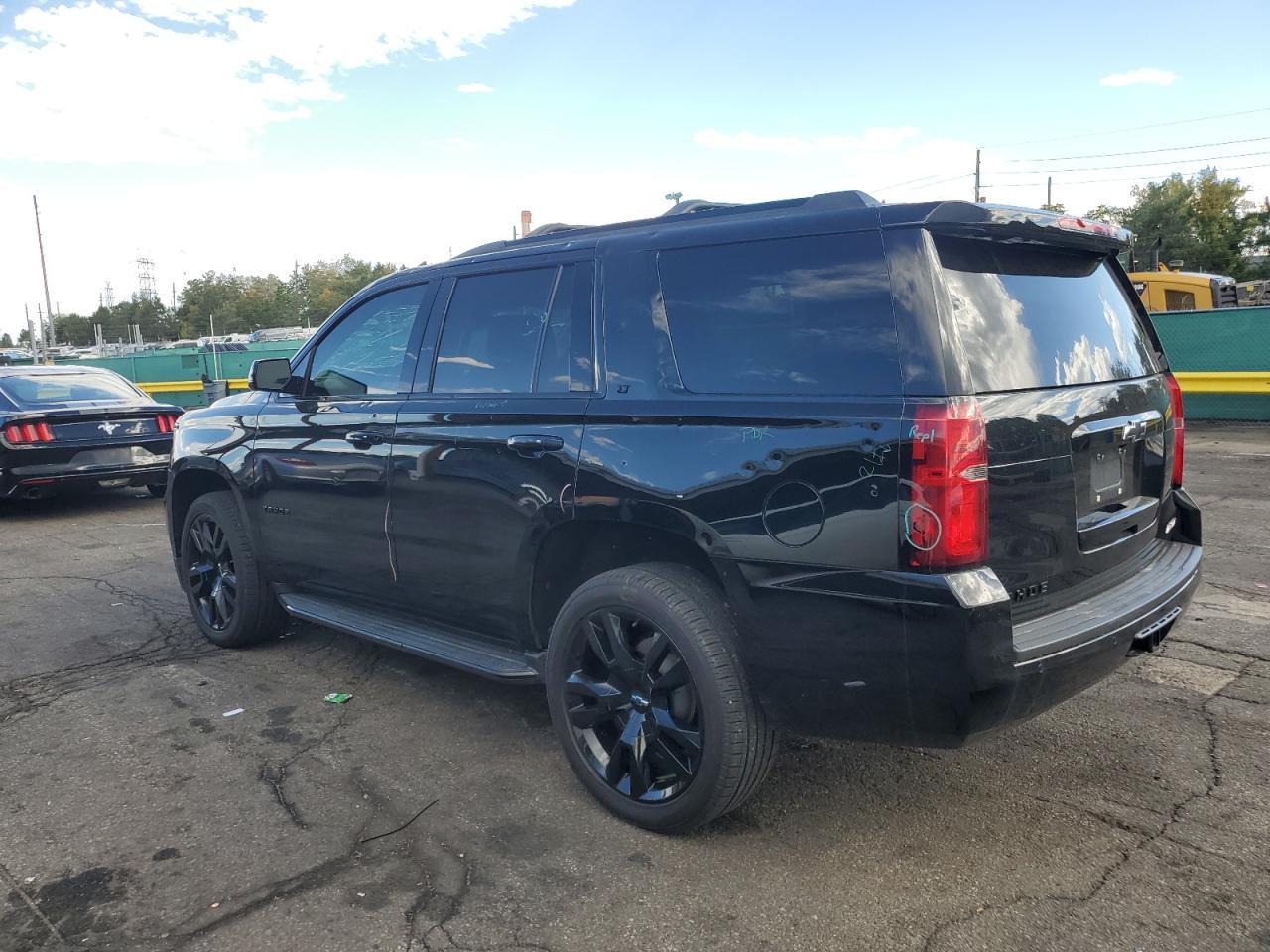 2020 Chevrolet Tahoe K1500 Lt - Фото 2