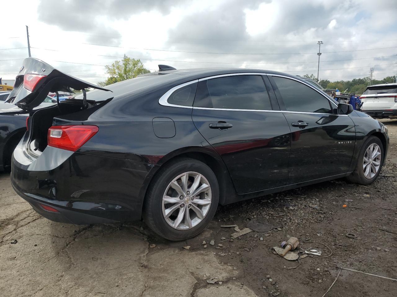 2023 Chevrolet Malibu Lt - Image 3