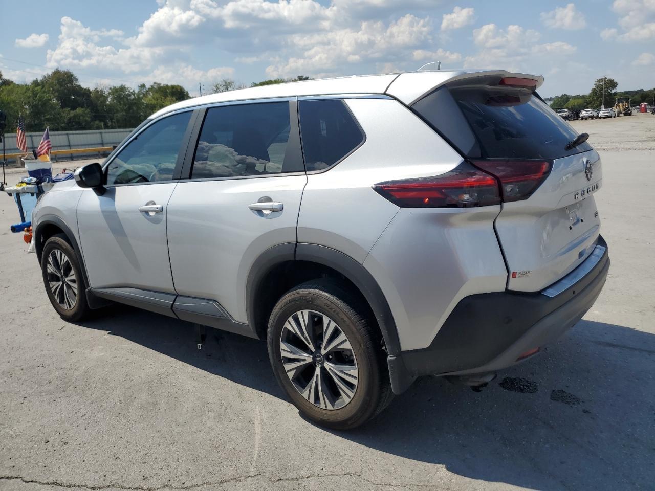 2023 Nissan Rogue Sv - Фото 2