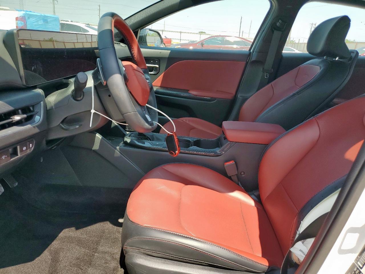 2025 Kia K4 Gt Line - Фото 7