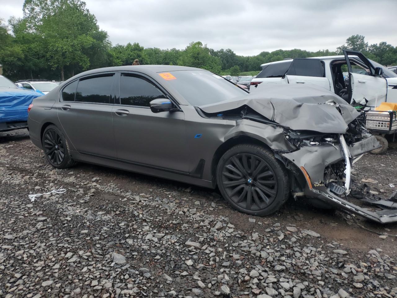 2016 BMW 750 Xi - Фото 4