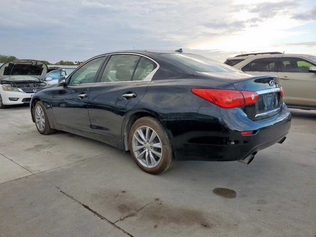2017 Infiniti Q50 Base - Image 2