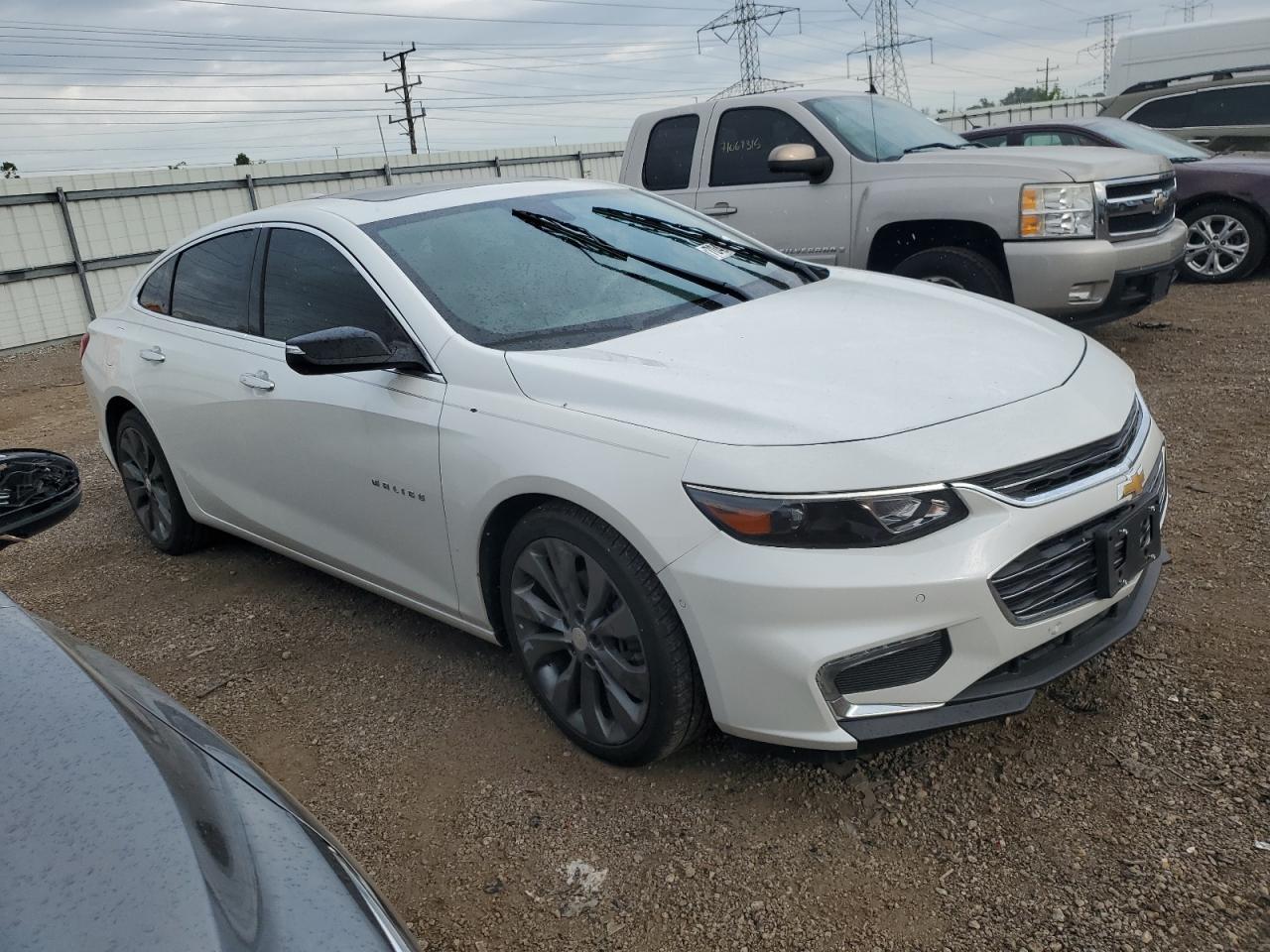 2017 Chevrolet Malibu Premier - Фото 4