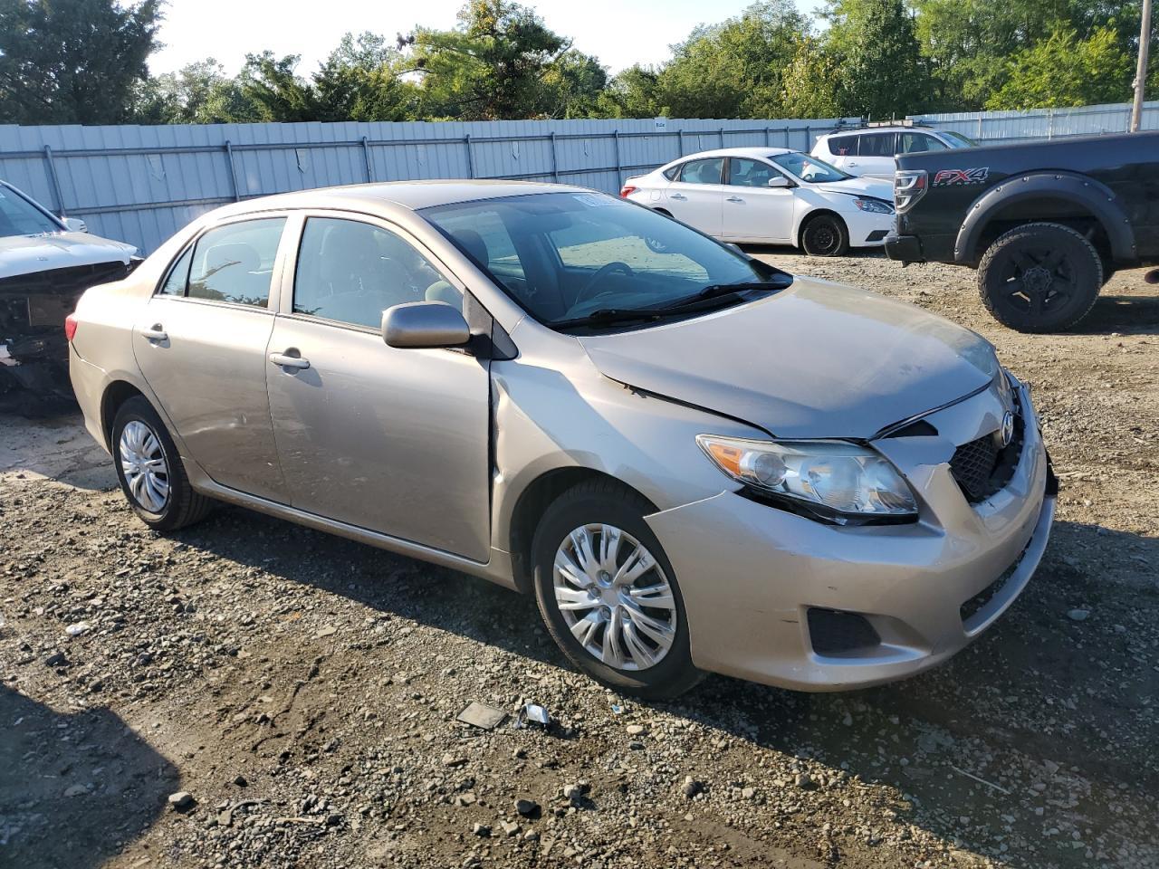2010 Toyota Corolla Base - Фото 4