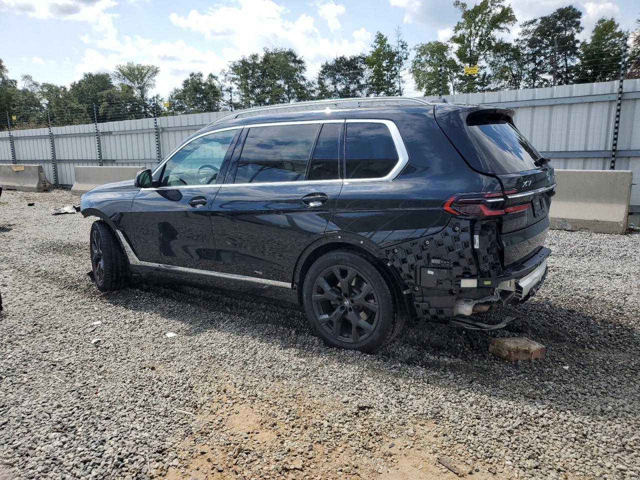 2023 BMW X7 xDrive40I - Фото 2