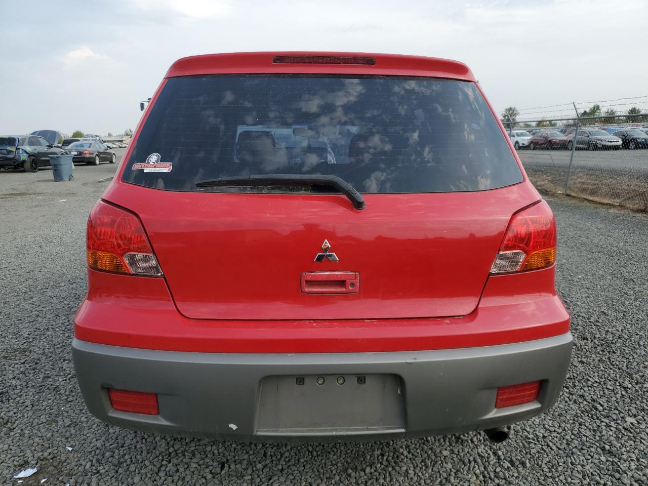 2003 Mitsubishi Outlander Ls - Image 6
