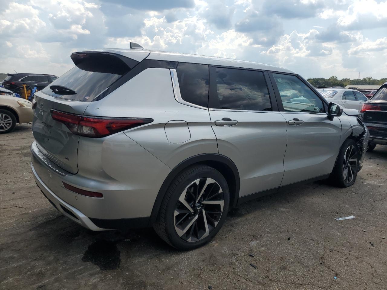 2024 Mitsubishi Outlander Se - Фото 3