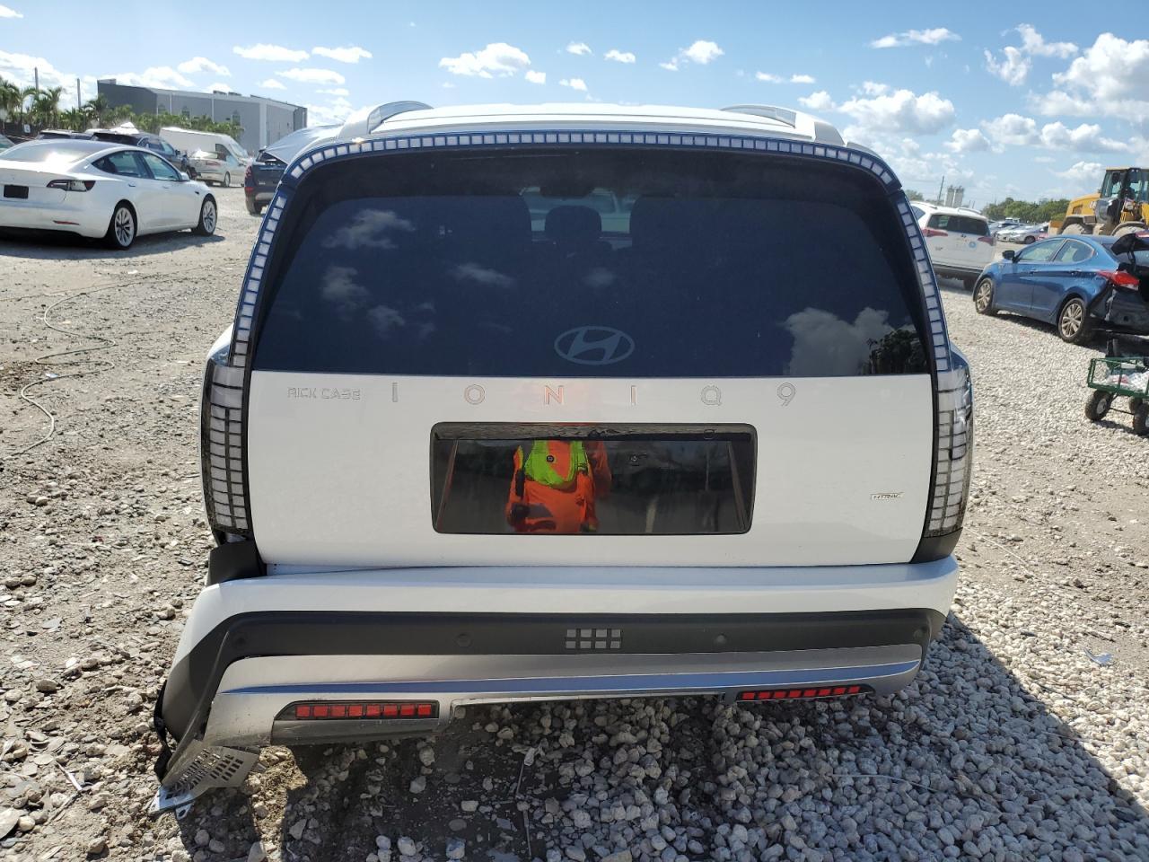 2026 Hyundai Ioniq 9 Se - Фото 6