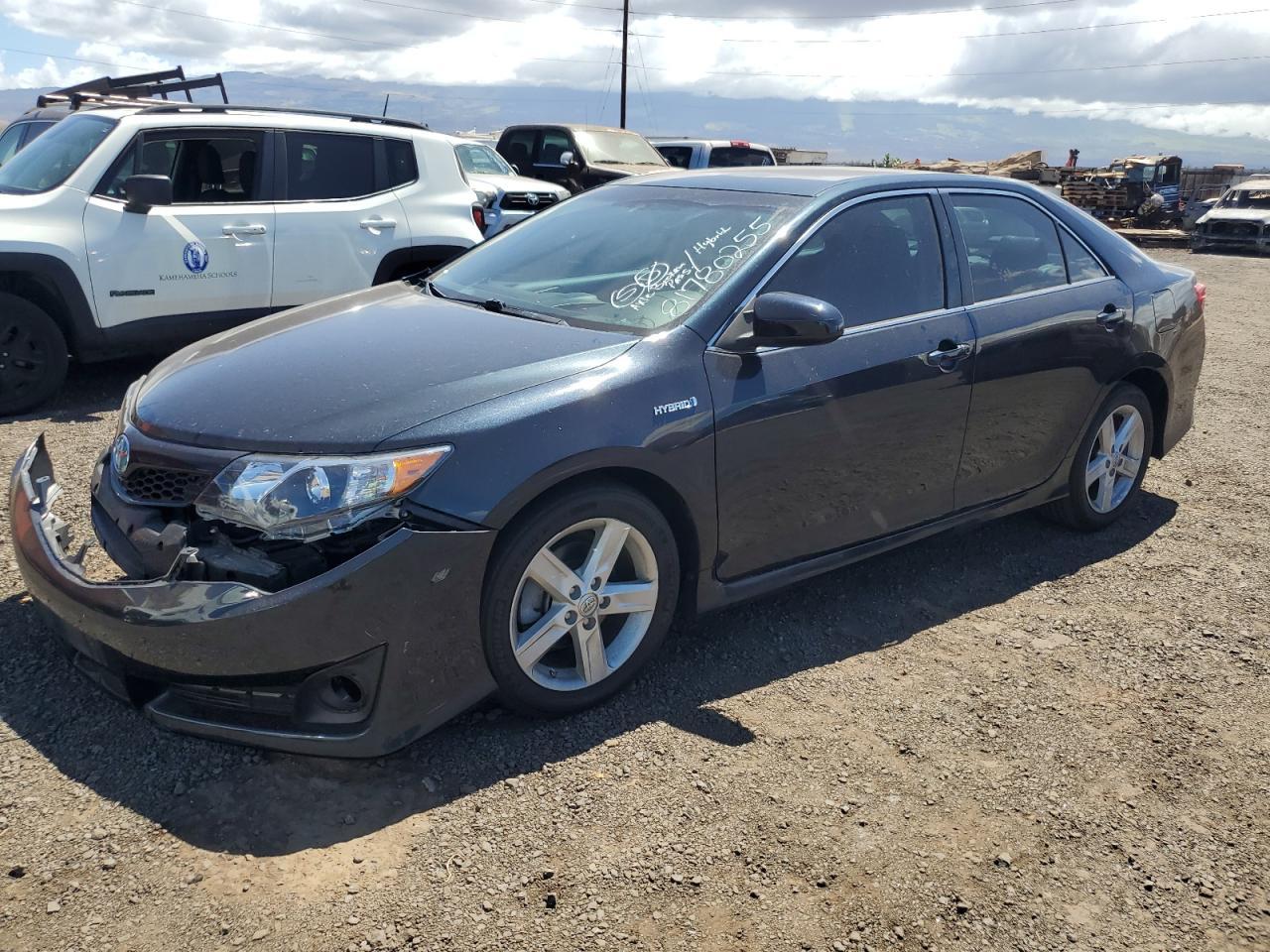 2014 Toyota Camry Hybrid