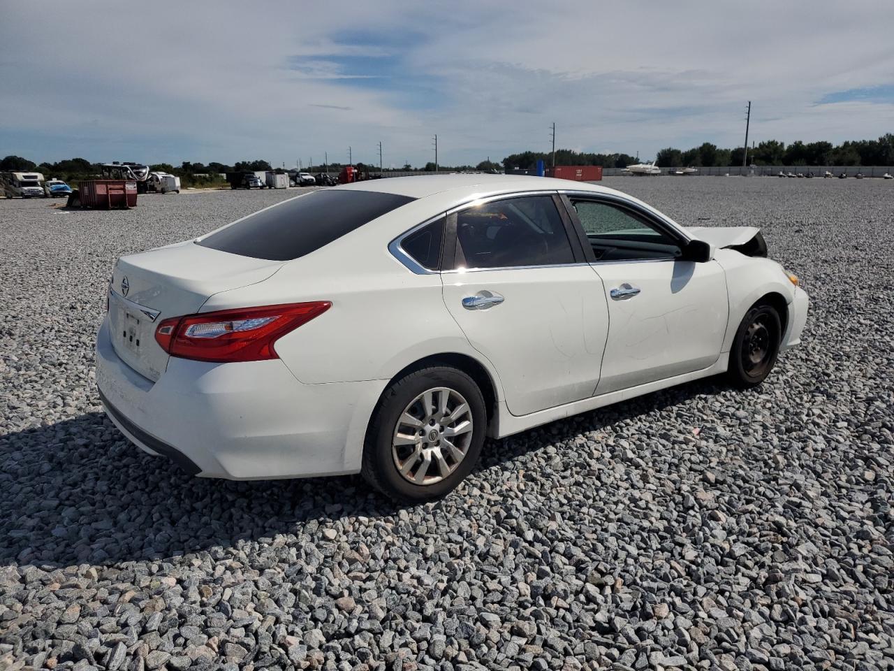 2016 Nissan Altima 2.5 - Фото 3
