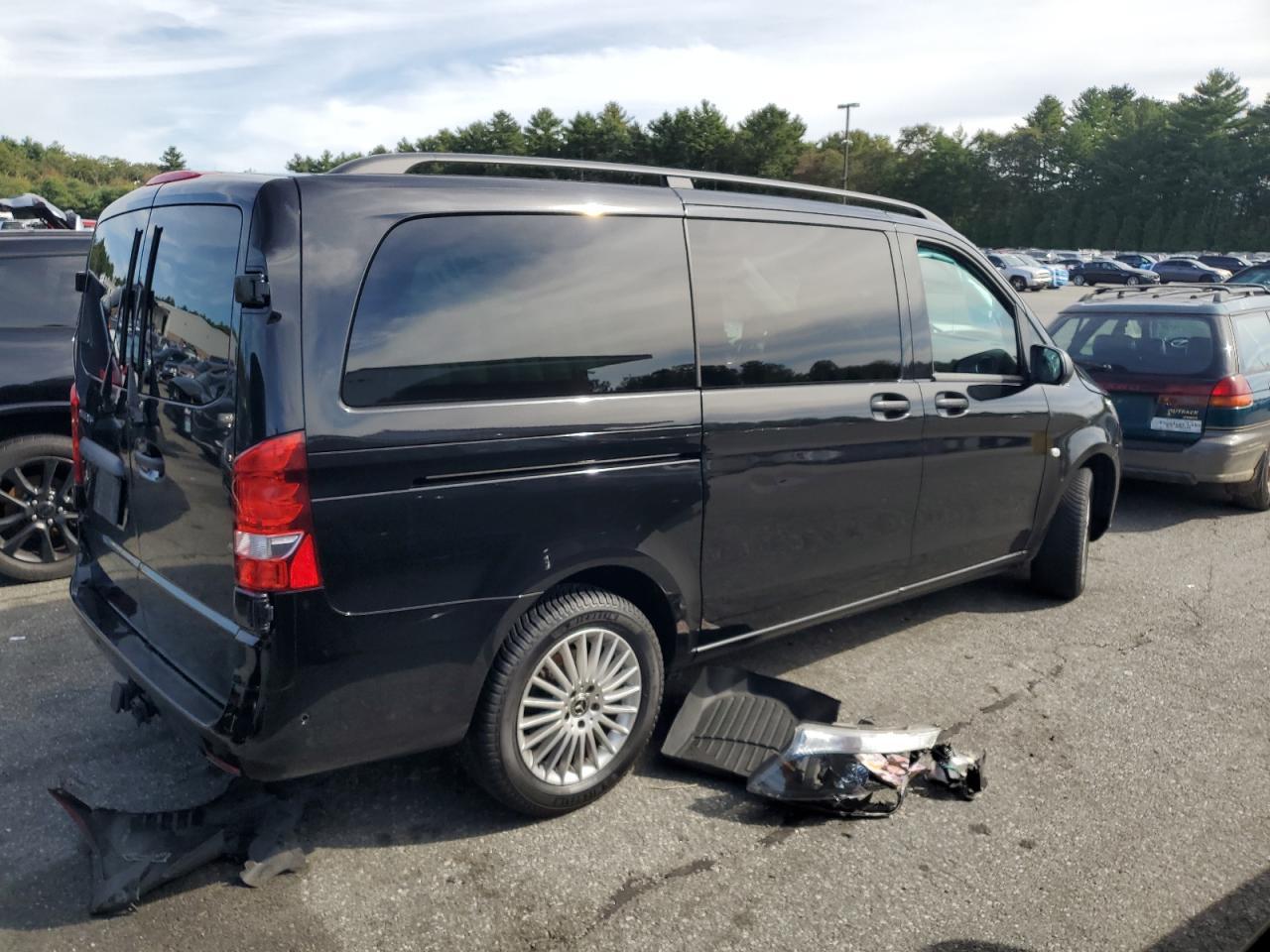 2023 Mercedes-Benz Metris - Фото 3