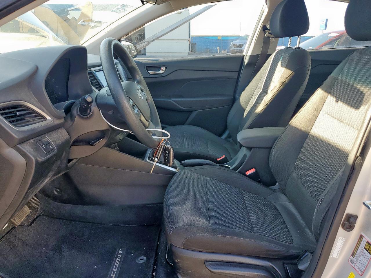 2019 Hyundai Accent Se - Фото 7