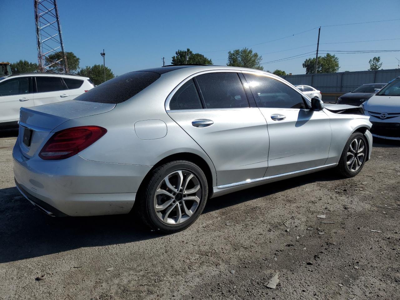 2015 Mercedes-Benz C 300 4Matic - Фото 3