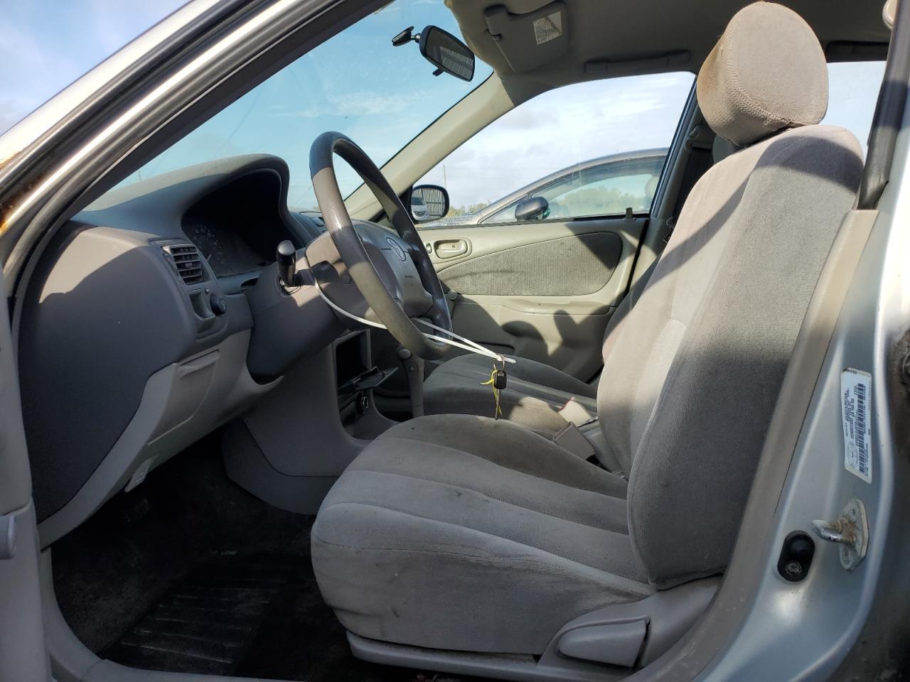 2001 Toyota Corolla Ce - Фото 7