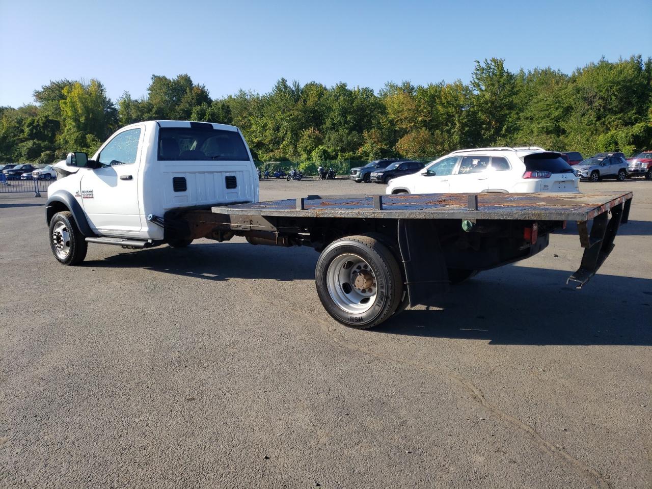 2016 Ram 5500 - Image 2