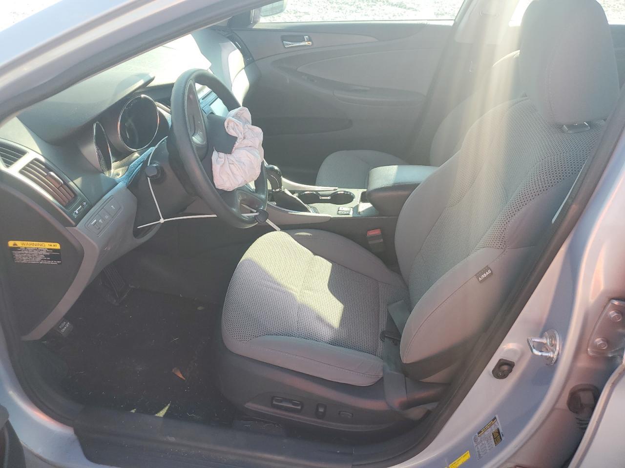 2014 Hyundai Sonata Gls - Image 7
