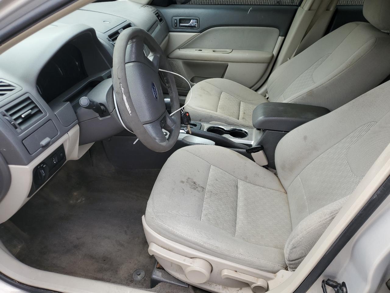 2010 Ford Fusion S - Фото 7