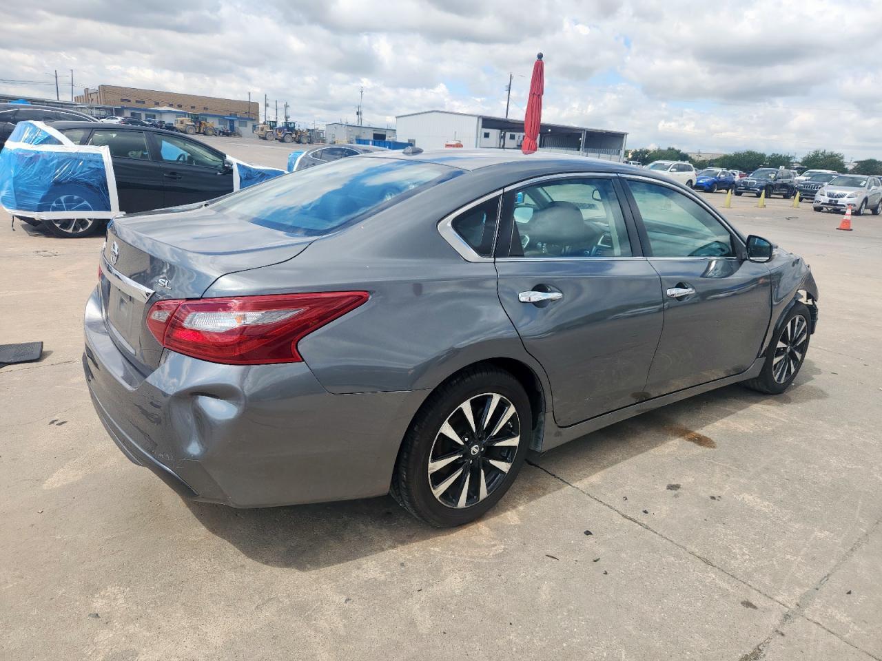 2018 Nissan Altima 2.5 - Image 3