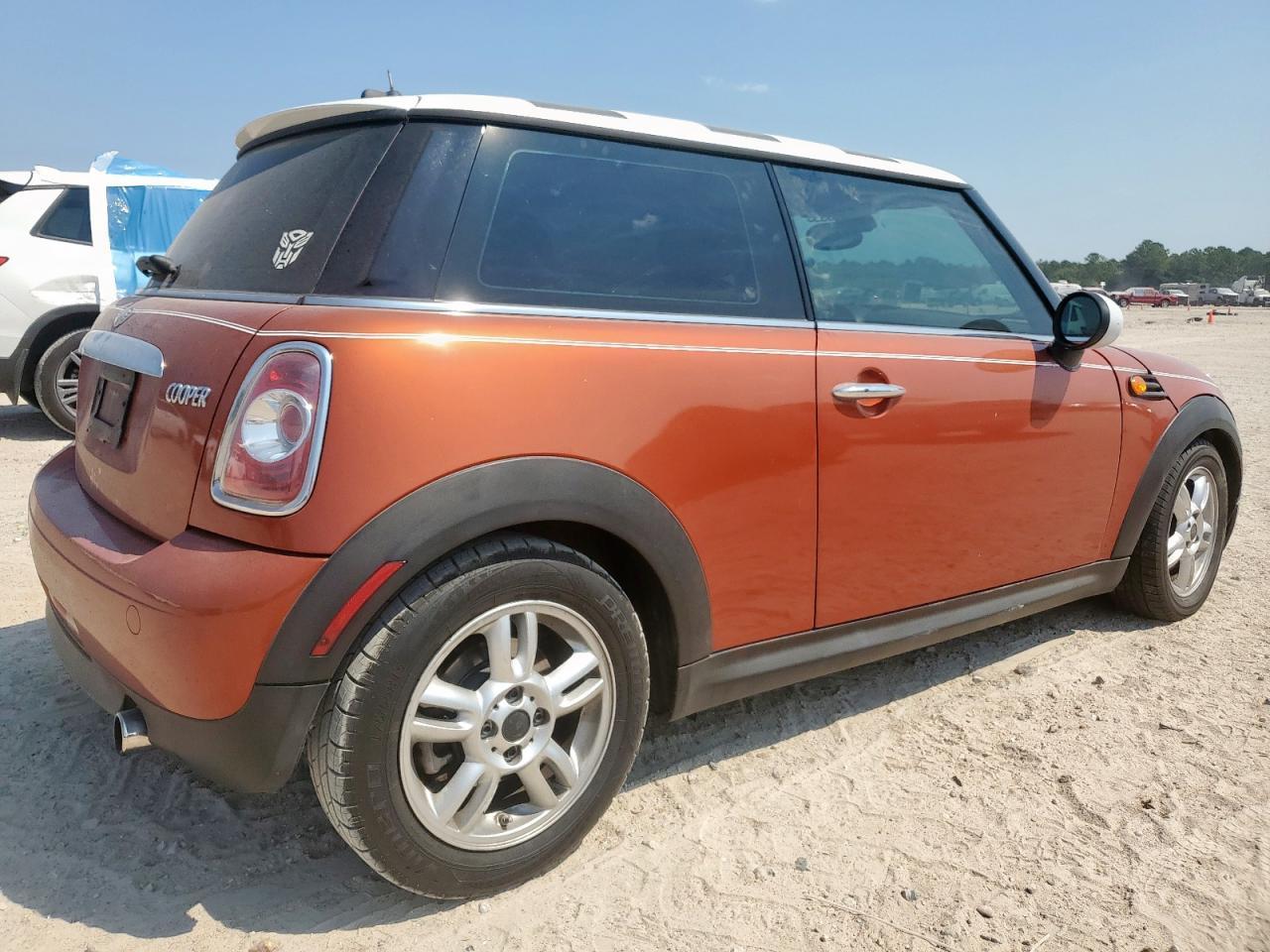2011 Mini Cooper - Image 3