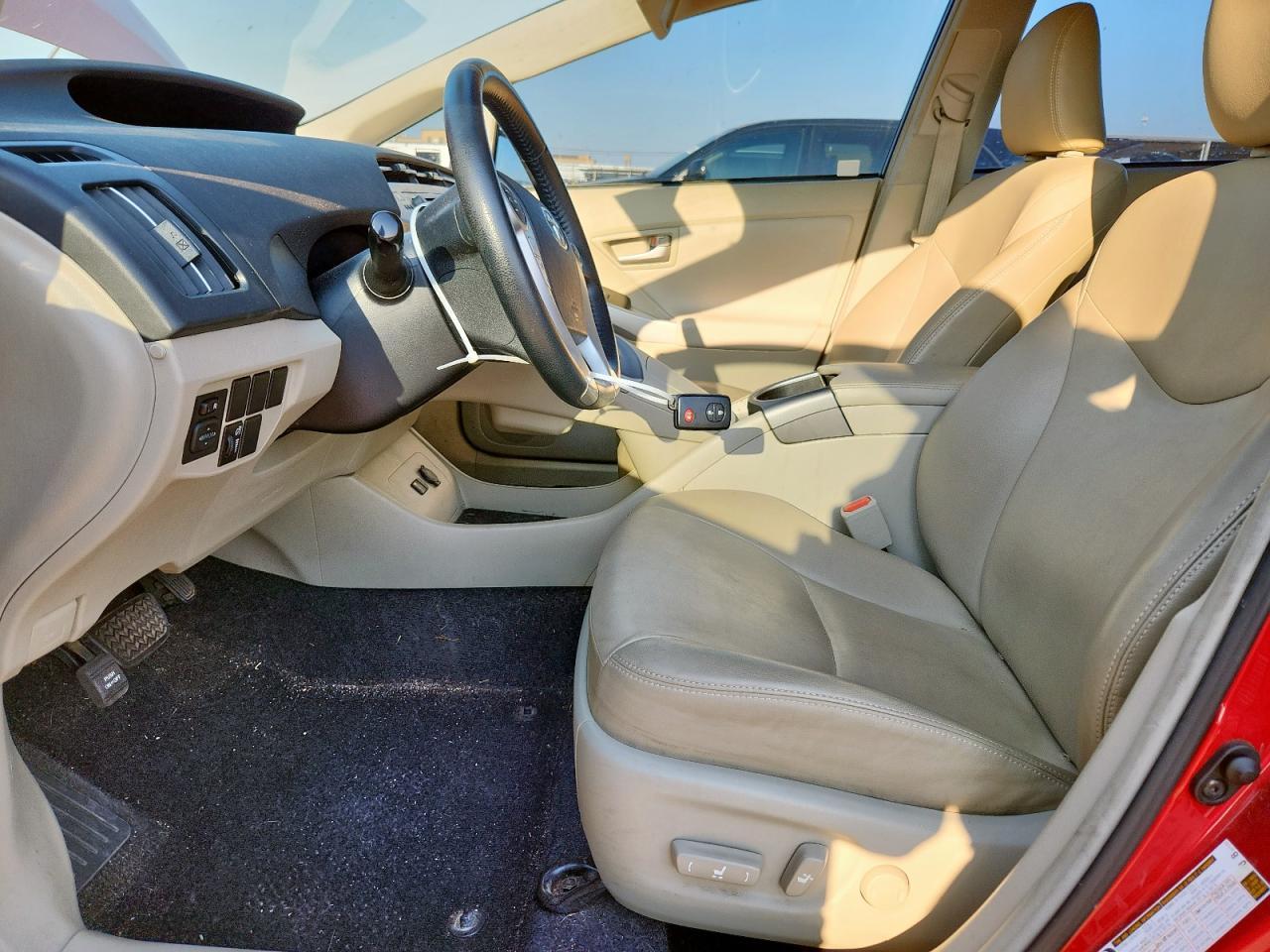 2014 Toyota Prius Hyb - Фото 7