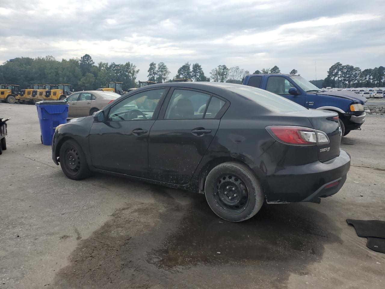 2011 Mazda 3 I - Image 2