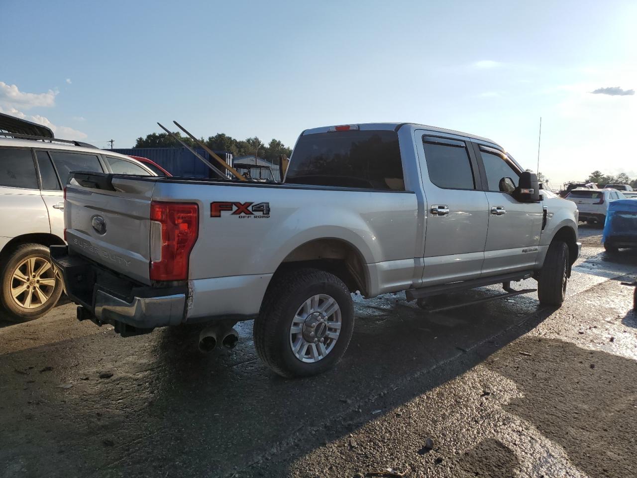 2019 Ford F350 Super Duty - Image 3