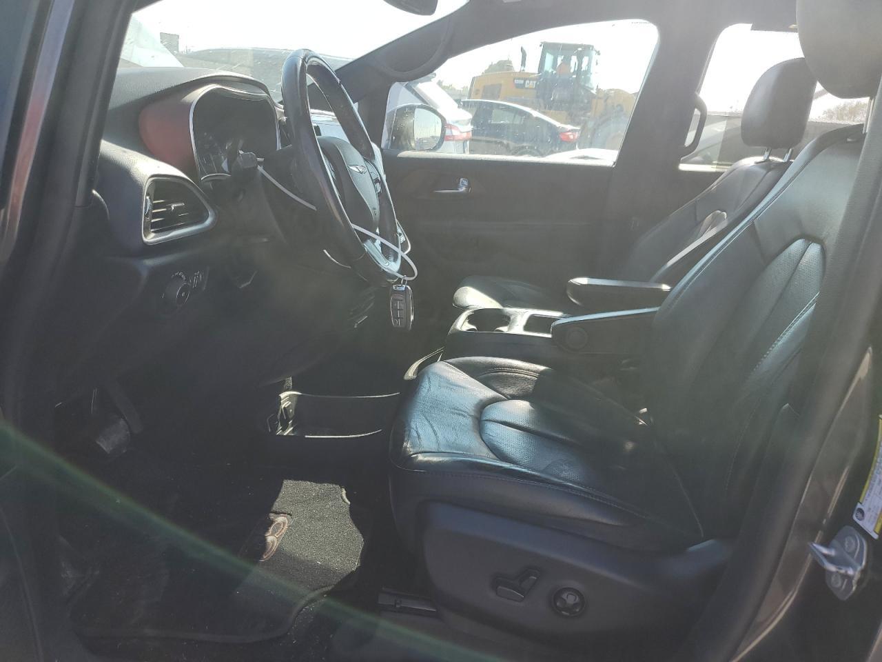 2020 Chrysler Pacifica Touring L Plus - Фото 7