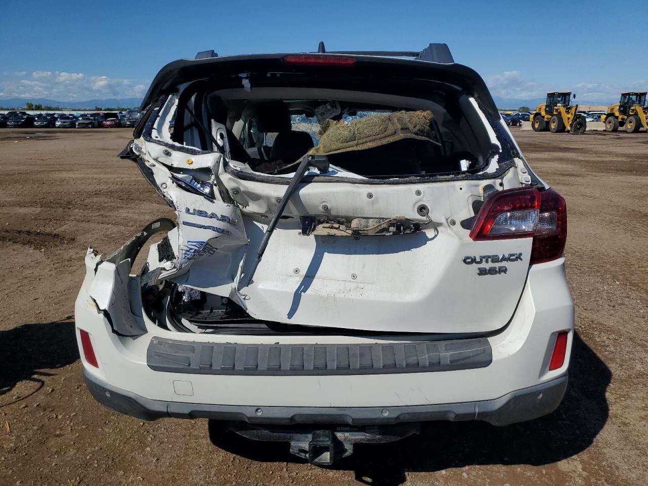 2017 Subaru Outback 3.6R Limited - Фото 6