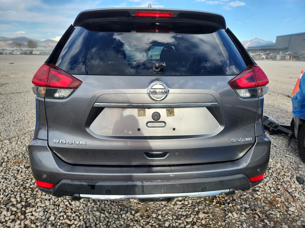 2020 Nissan Rogue - Image 6