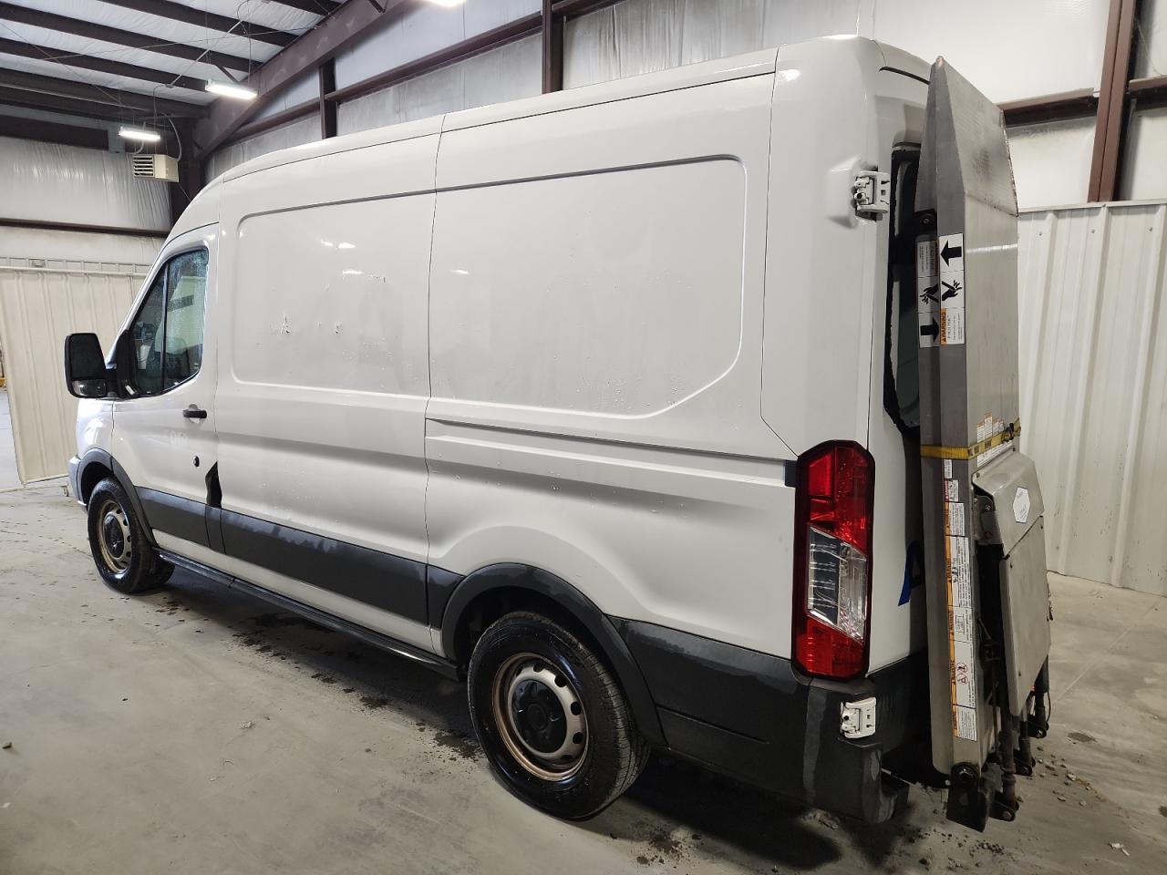 2016 Ford Transit T-150 - Фото 2