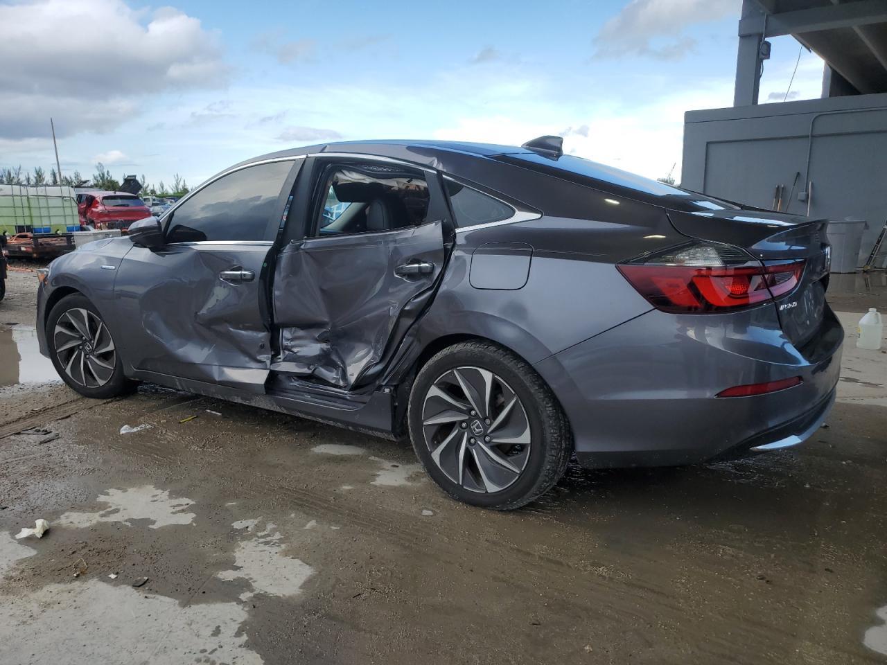 2019 Honda Insight Touring - Фото 2