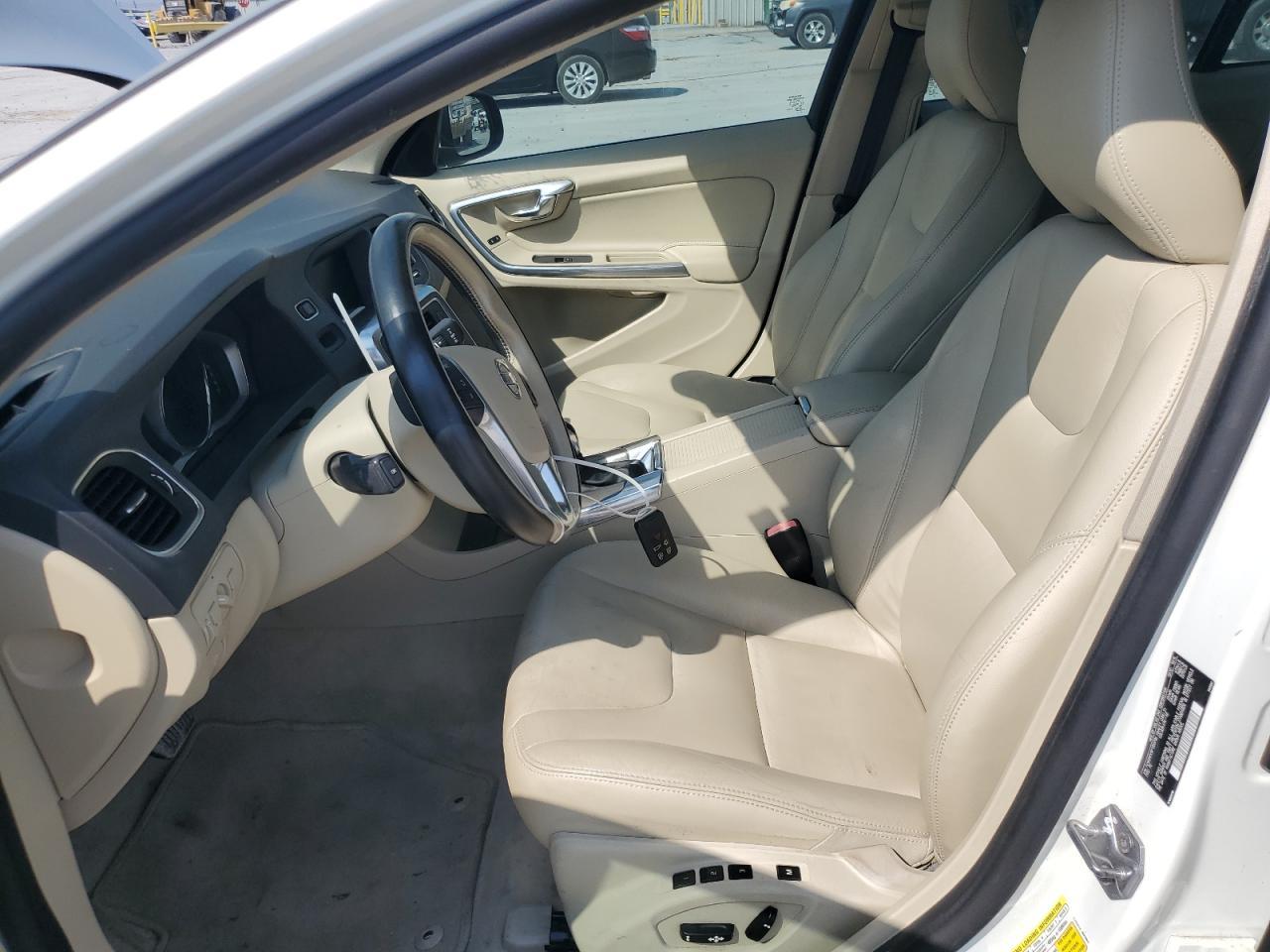 2015 Volvo S60 Premier - Image 7