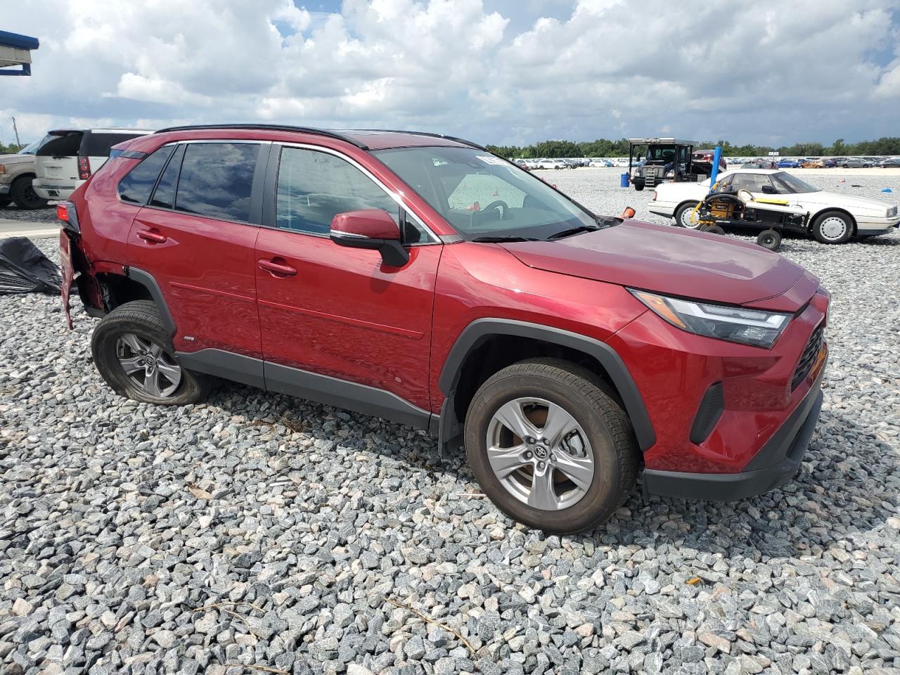 2025 Toyota Rav4 Xle - Image 4