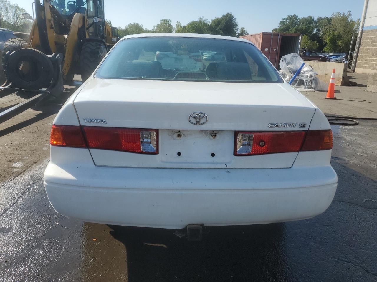 2001 Toyota Camry Le - Фото 6