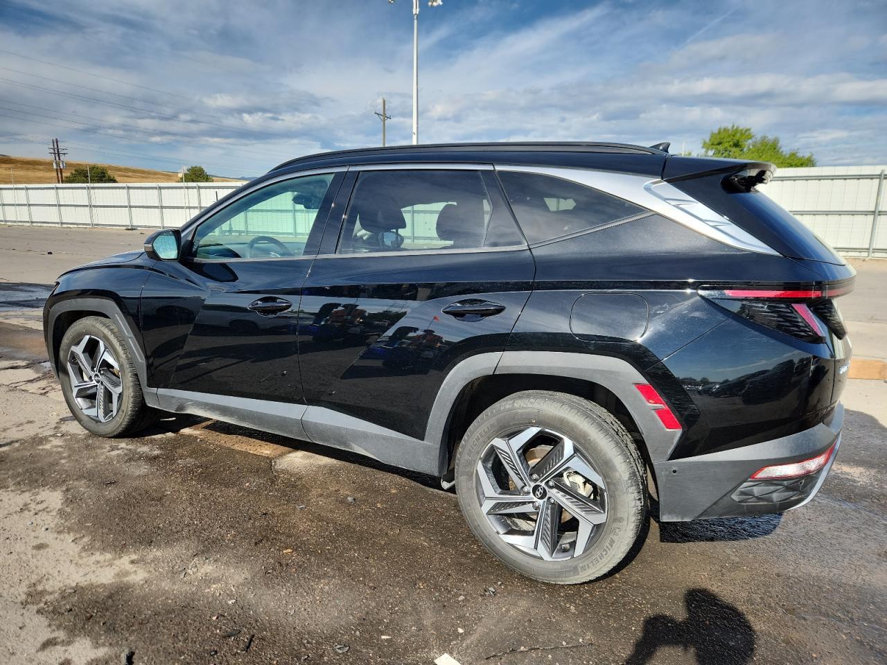 2022 Hyundai Tucson Limited - Фото 2