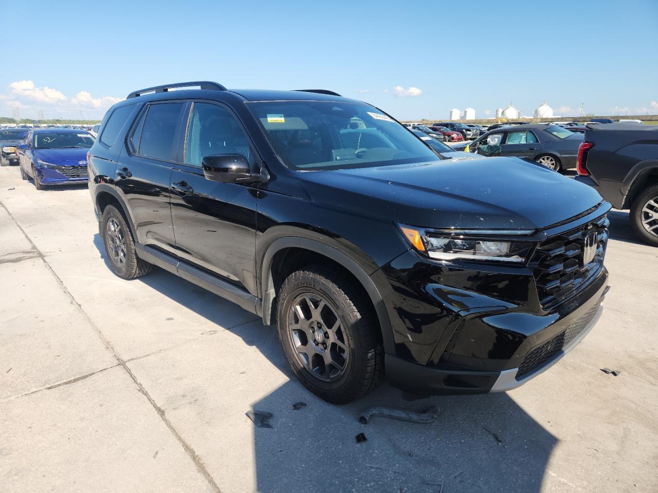 2025 Honda Pilot Trailsport - Image 4